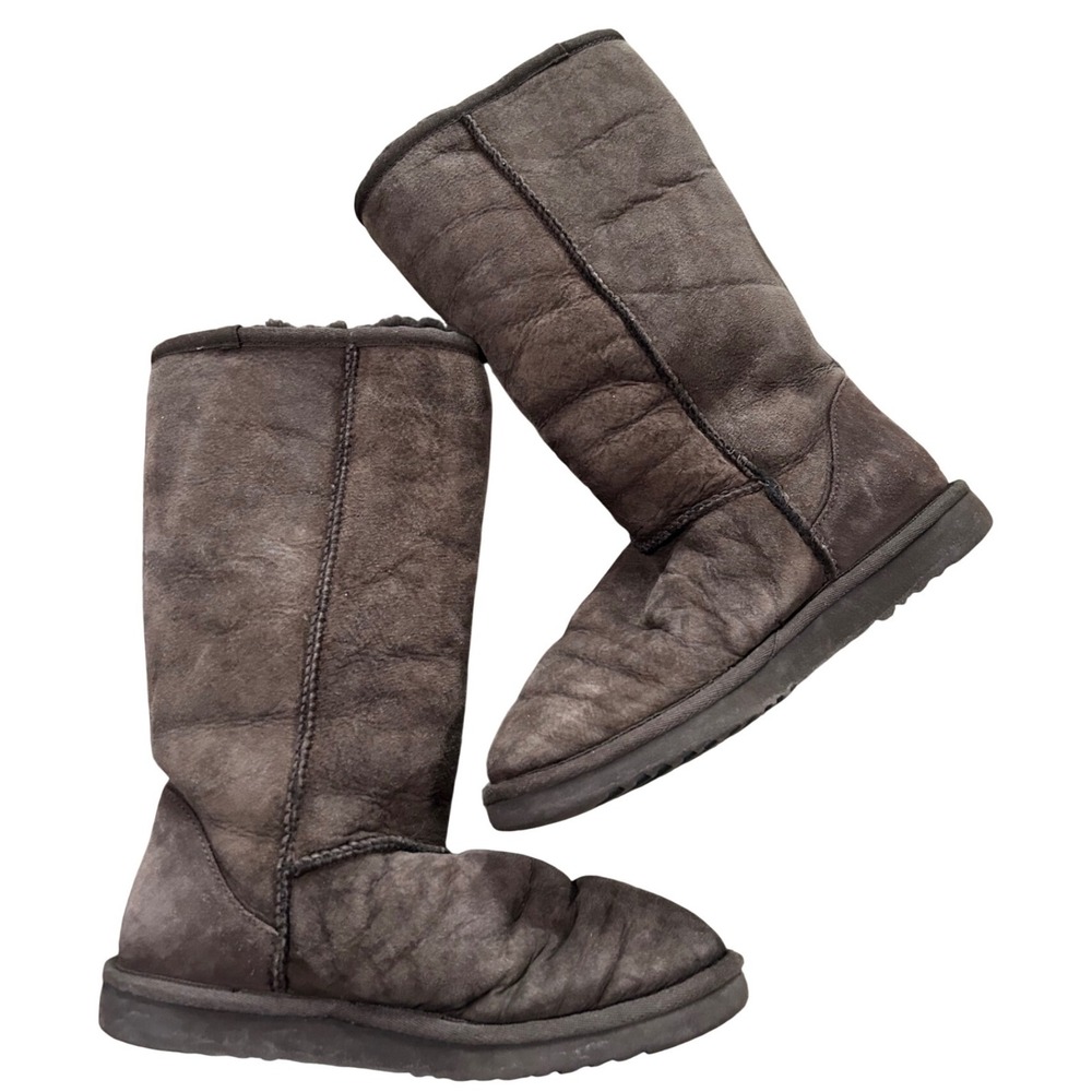UGG Australia Classic Tall Y2K Chocolate Brown Sheepskin Suede‎ Boots Womens 7